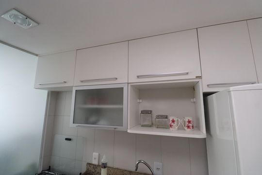 Cozinha de apartamento para alugar com 1 quarto, 72m² em Brotas, Salvador