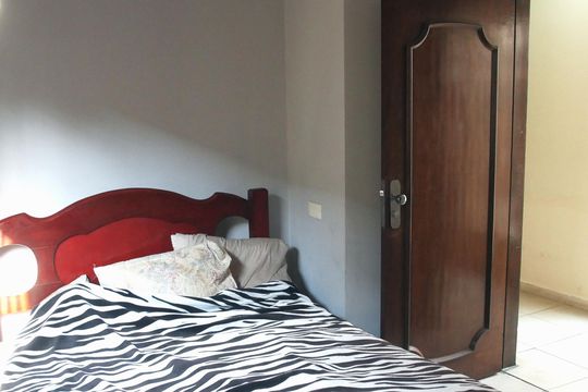 Quarto 1 de casa à venda com 5 quartos, 230m² em Jardim Tres Marias, São Paulo