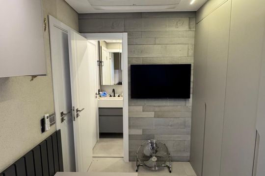 Quarto de apartamento à venda com 2 quartos, 69m² em Alphaville Empresarial, Barueri