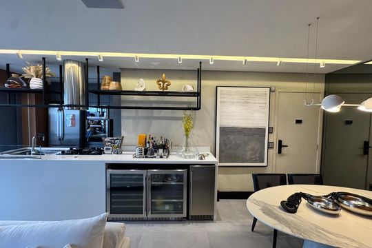 Cozinha de apartamento à venda com 2 quartos, 69m² em Alphaville Empresarial, Barueri