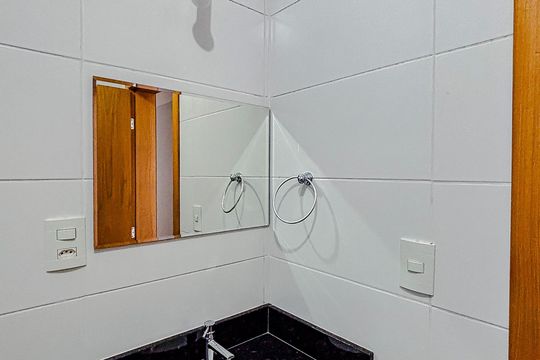 Banheiro de casa à venda com 2 quartos, 113m² em Vila Esperança, São Paulo