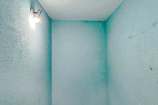 Garagem de casa à venda com 2 quartos, 113m² em Vila Esperança, São Paulo