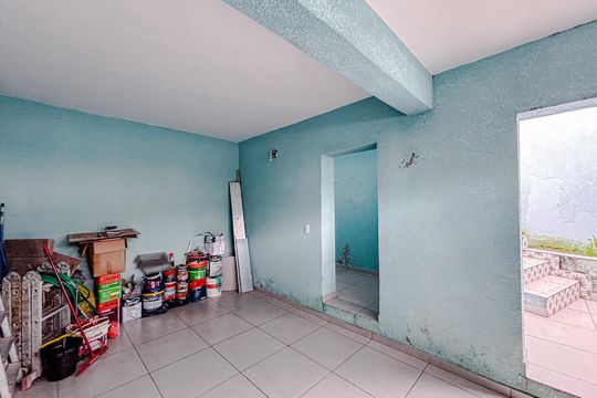 Garagem de casa à venda com 2 quartos, 113m² em Vila Esperança, São Paulo