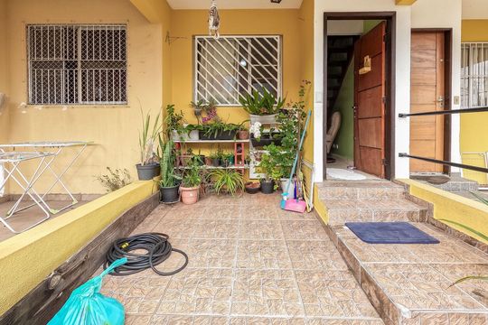 Casa de Condomínio à venda com 2 quartos, 70m² em Jardim Vivan, São Paulo