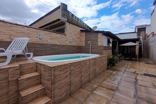Piscina de casa para alugar com 3 quartos, 180m² em Rancho Novo, Nova Iguaçu