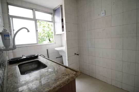 Cozinha e Área de Serviço de apartamento para alugar com 1 quarto, 40m² em Taquara, Rio de Janeiro