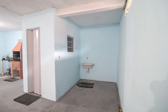 Casa para alugar com 1 quarto, 34m² em Jardim Azano I, São Paulo