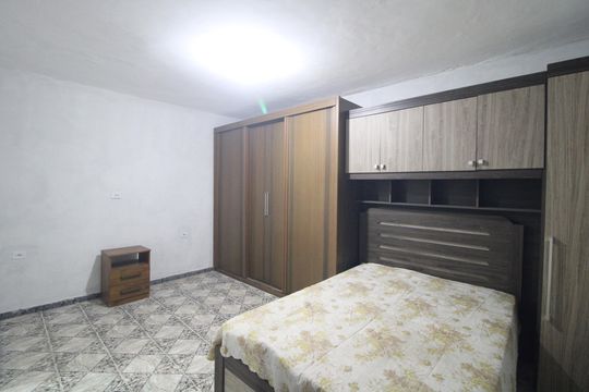 Casa para alugar com 1 quarto, 34m² em Jardim Azano I, São Paulo