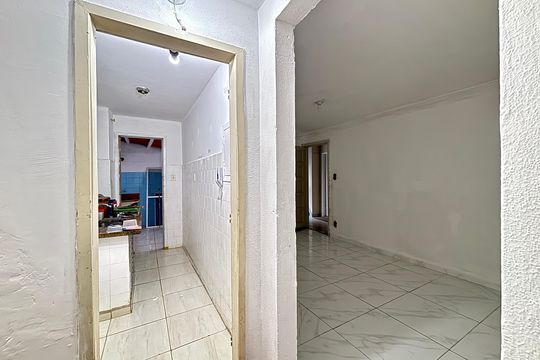 Corredor de apartamento à venda com 1 quarto, 47m² em Pinheiros, São Paulo