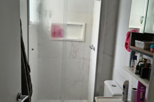 Banheiro de apartamento à venda com 3 quartos, 134m² em Cavalhada, Porto Alegre