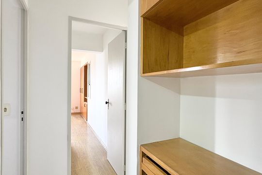 Corredor de apartamento à venda com 3 quartos, 80m² em City América, São Paulo