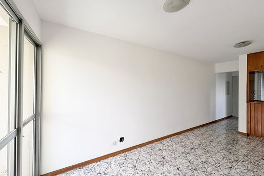 Apartamento à venda com 3 quartos, 80m² em City América, São Paulo