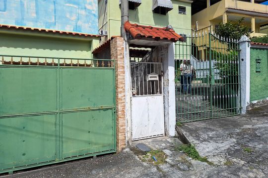 Fachada de casa para alugar com 2 quartos, 58m² em Rocha, São Gonçalo