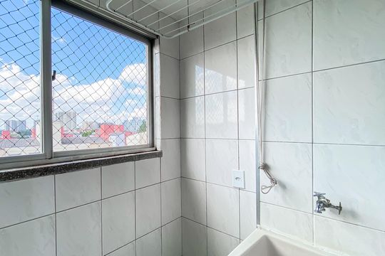 Área de Serviço de apartamento para alugar com 2 quartos, 50m² em Jardim Danfer, São Paulo