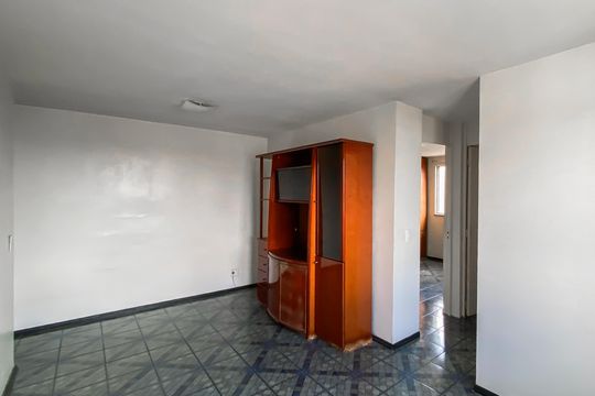 Sala de apartamento para alugar com 2 quartos, 50m² em Jardim Danfer, São Paulo