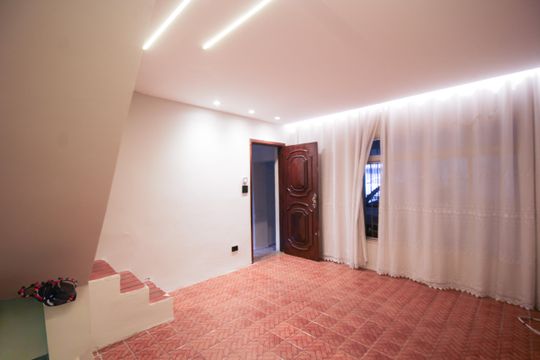 Sala de casa à venda com 3 quartos, 134m² em Vila dos Remedios, São Paulo