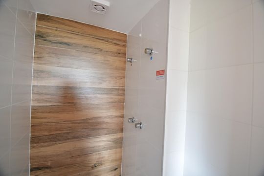 Banheiro Social de apartamento para alugar com 2 quartos, 45m² em Notre Dame, Campinas