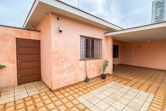 Garagem de casa para alugar com 5 quartos, 250m² em Parque Maria Luiza, São Paulo