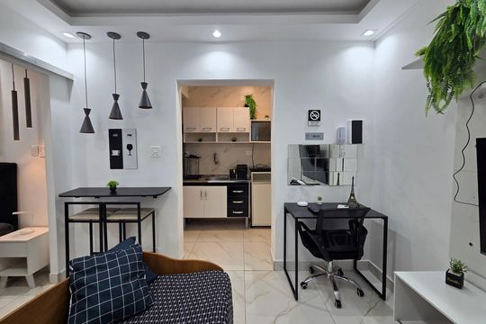 Sala de kitnet/studio para alugar com 1 quarto, 33m² em Guilhermina, Praia Grande