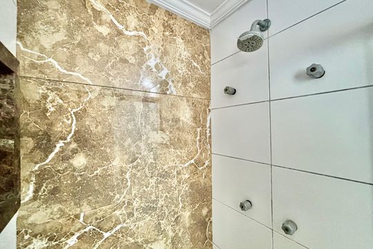 Banheiro 1 de apartamento para alugar com 2 quartos, 49m² em Jardim Sao Francisco (zona Leste), São Paulo