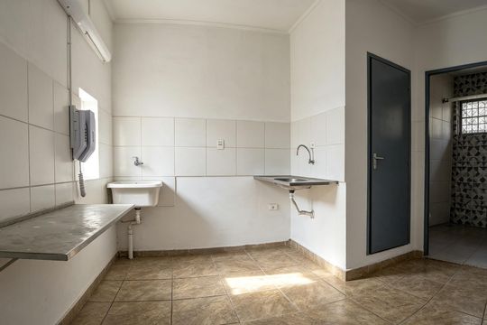 Cozinha de kitnet/studio para alugar com 1 quarto, 16m² em Cambuci, São Paulo