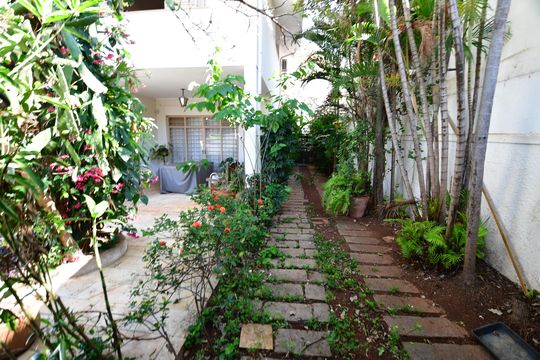 Quintal / Jardim de casa à venda com 3 quartos, 338m² em Jardim Guanabara, Campinas