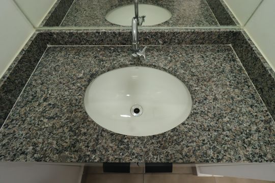 Banheiro - Pia de apartamento para alugar com 2 quartos, 36m² em Santa Maria, Santo André