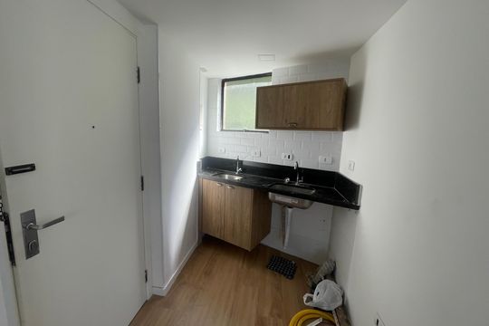 Área de Serviço de apartamento para alugar com 1 quarto, 50m² em Morro dos Barbosas, São Vicente
