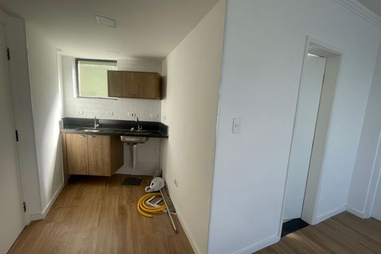 Área de Serviço de apartamento para alugar com 1 quarto, 50m² em Morro dos Barbosas, São Vicente