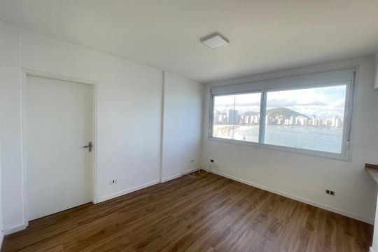 Sala de apartamento para alugar com 1 quarto, 50m² em Morro dos Barbosas, São Vicente