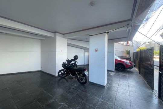 Garagem de apartamento para alugar com 1 quarto, 50m² em Morro dos Barbosas, São Vicente