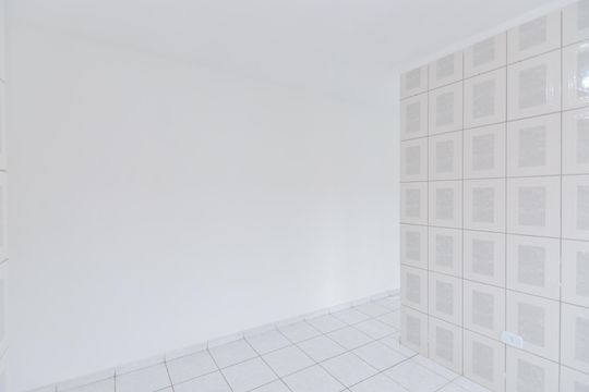 Cozinha de casa de condomínio para alugar com 2 quartos, 104m² em Jardim Guilhermino, Guarulhos