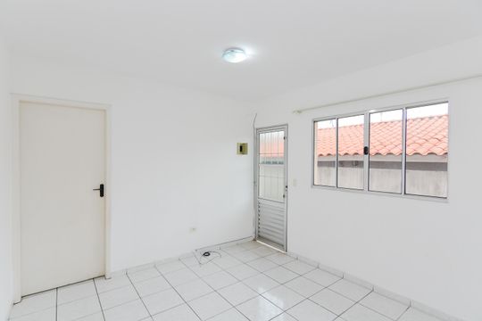 Casa de Condomínio para alugar com 2 quartos, 104m² em Jardim Guilhermino, Guarulhos