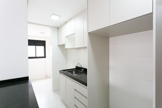Cozinha de apartamento para alugar com 2 quartos, 50m² em Penha de França, São Paulo
