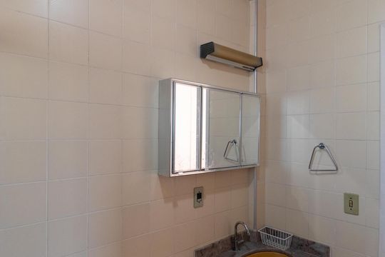 Banheiro da Suíte de apartamento para alugar com 1 quarto, 50m² em Centro, Campinas