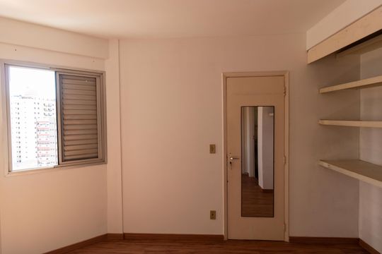 Suíte de apartamento para alugar com 1 quarto, 50m² em Centro, Campinas