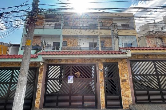 Fachada de apartamento para alugar com 2 quartos, 70m² em Vila Valparaíso, Santo André