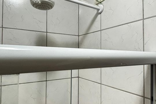 Banheiro de apartamento para alugar com 2 quartos, 70m² em Vila Valparaíso, Santo André