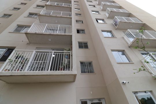 Fachada do bloco de apartamento para alugar com 2 quartos, 35m² em Socorro, São Paulo