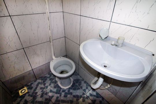 Banheiro de kitnet/studio à venda com 1 quarto, 44m² em Penha Circular, Rio de Janeiro