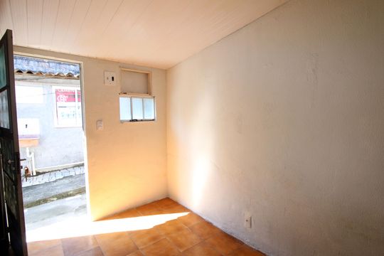 Sala/Quarto de kitnet/studio para alugar com 1 quarto, 44m² em Penha Circular, Rio de Janeiro