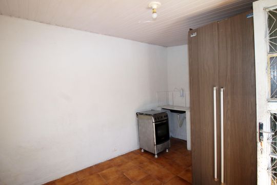 Sala/Quarto de kitnet/studio para alugar com 1 quarto, 44m² em Penha Circular, Rio de Janeiro