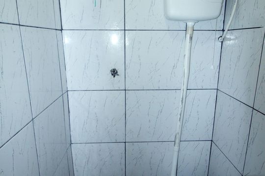 Banheiro de kitnet/studio à venda com 1 quarto, 44m² em Penha Circular, Rio de Janeiro