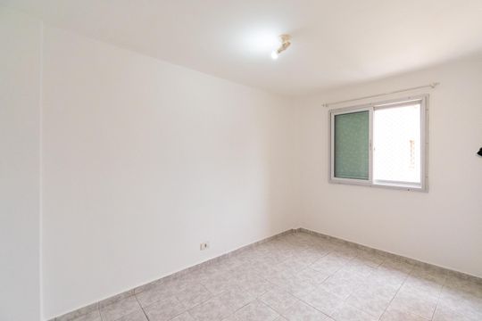 Quarto 1 de apartamento à venda com 2 quartos, 55m² em Vila Babilonia, São Paulo