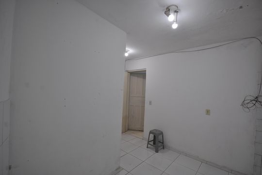 Casa para alugar com 1 quarto, 35m² em Vila Nova Galvão, São Paulo