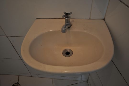 Banheiro de casa para alugar com 1 quarto, 35m² em Vila Nova Galvão, São Paulo