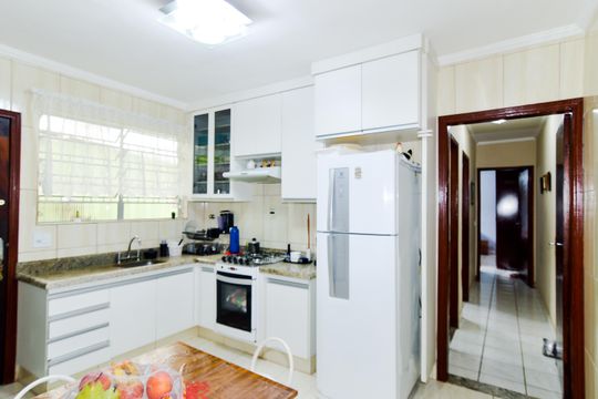 Cozinha de casa à venda com 2 quartos, 111m² em Jardim Santa Cecilia, Guarulhos