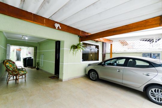 Garagem de casa à venda com 2 quartos, 111m² em Jardim Santa Cecilia, Guarulhos