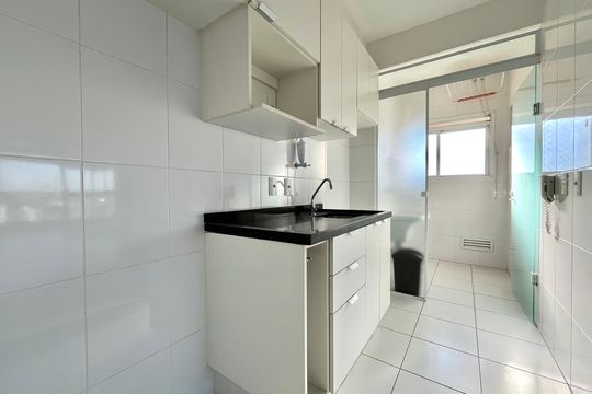 Cozinha de apartamento para alugar com 2 quartos, 86m² em Campo Belo, São Paulo