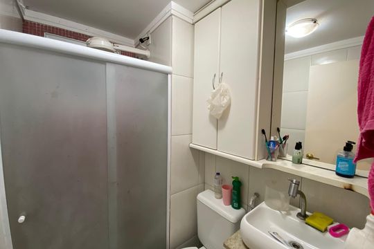 Banheiro de apartamento à venda com 3 quartos, 55m² em Raposo Tavares, São Paulo